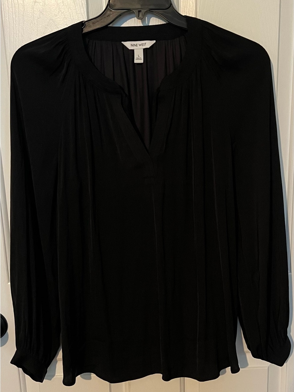 NWT Nine West Black V-Neck Trapunto Blouson Long Sleeve Blouse Tunic Size L